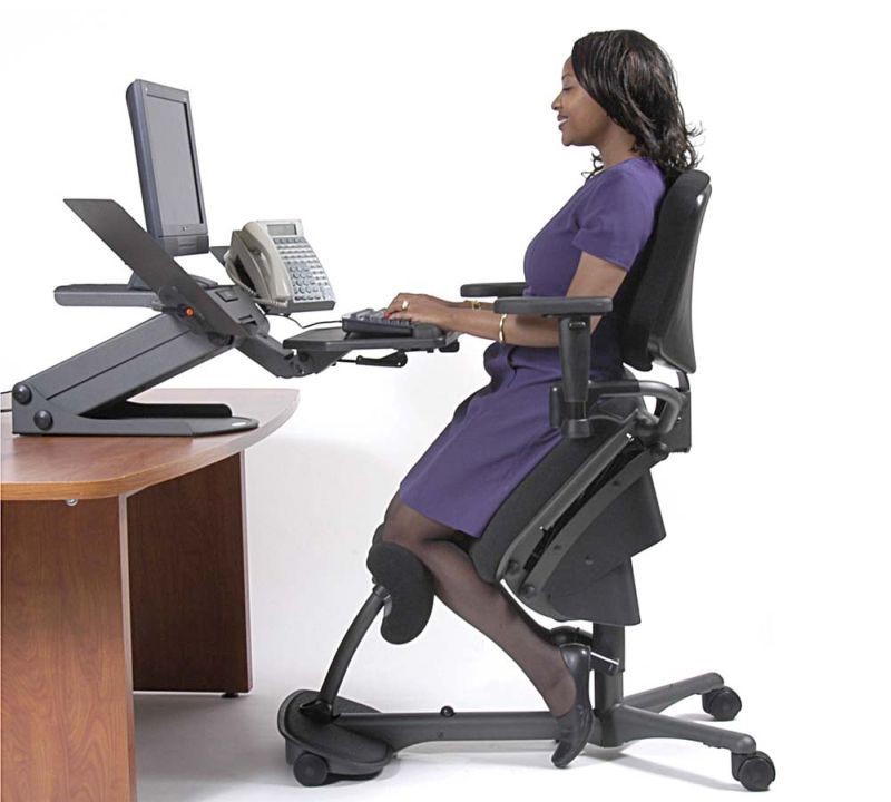 تعمیر صندلی اصولی باعث میشود که به کمر شما آسیب نرسد